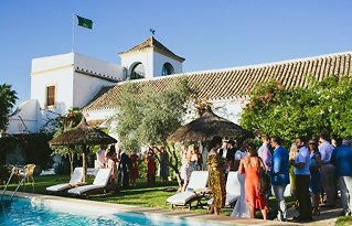 Image 14 - Beth and Jonny’s Seville, Spain Wedding in Real Weddings.
