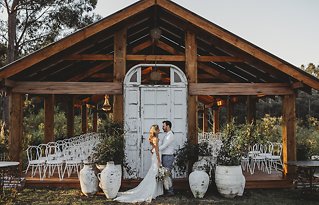 Image 9 - The Woods Farm Boho Styled Elopement in Styled Shoots.