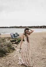 Image 6 - Full of Whimsy + Grace: Styled Beach Wedding in Styled Shoots.