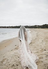 Image 11 - Full of Whimsy + Grace: Styled Beach Wedding in Styled Shoots.