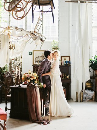 Image 17 - A Brisbane Dreamscape: Vintage Styled Session in Styled Shoots.