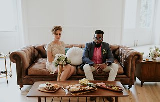 Image 12 - Urban + Retro: A Chicago Styled Elopement in Styled Shoots.