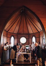 Image 9 - Fresh + Modern: Trenavin Chapel Wedding in Real Weddings.