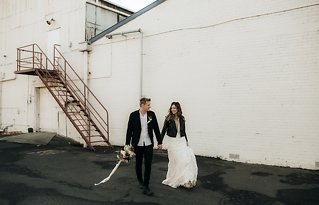 Image 13 - Wild + Carefree: A Boho Styled Elopement in Styled Shoots.