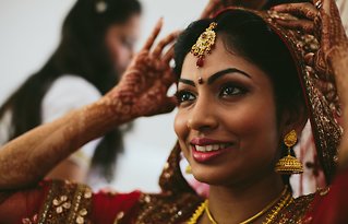 Image 13 - Traditional Hindu wedding of Kash + Nalin in Real Weddings.