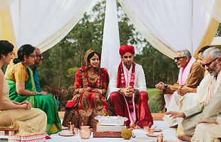 Image 17 - Traditional Hindu wedding of Kash + Nalin in Real Weddings.