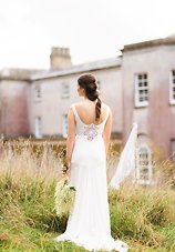 Image 23 - A romantic English wedding in Styled Shoots.