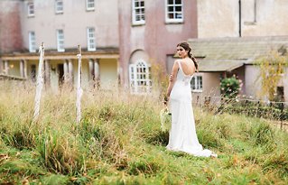Image 27 - A romantic English wedding in Styled Shoots.