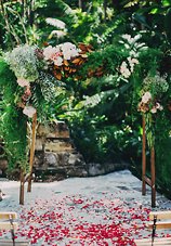 Image 22 - Harriet + Emad: garden wedding in Real Weddings.