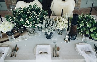 Image 9 - Vintage Designs in Tuscany in Styled Shoots.