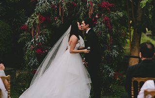 Image 21 - Jy + Josh: wedding elegance in Real Weddings.