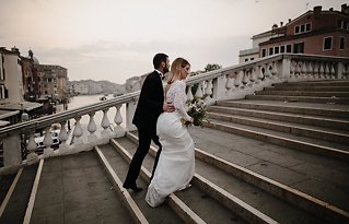 Image 4 - Ana + Ivan: a venice elopement in Real Weddings.