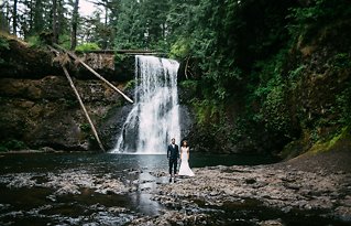 Image 17 - Victoria + Nick: Nature Inspired Wedding in Real Weddings.
