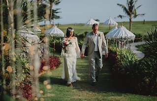 Image 12 - Heather + Brian: Relaxed Balinese Wedding in Real Weddings.